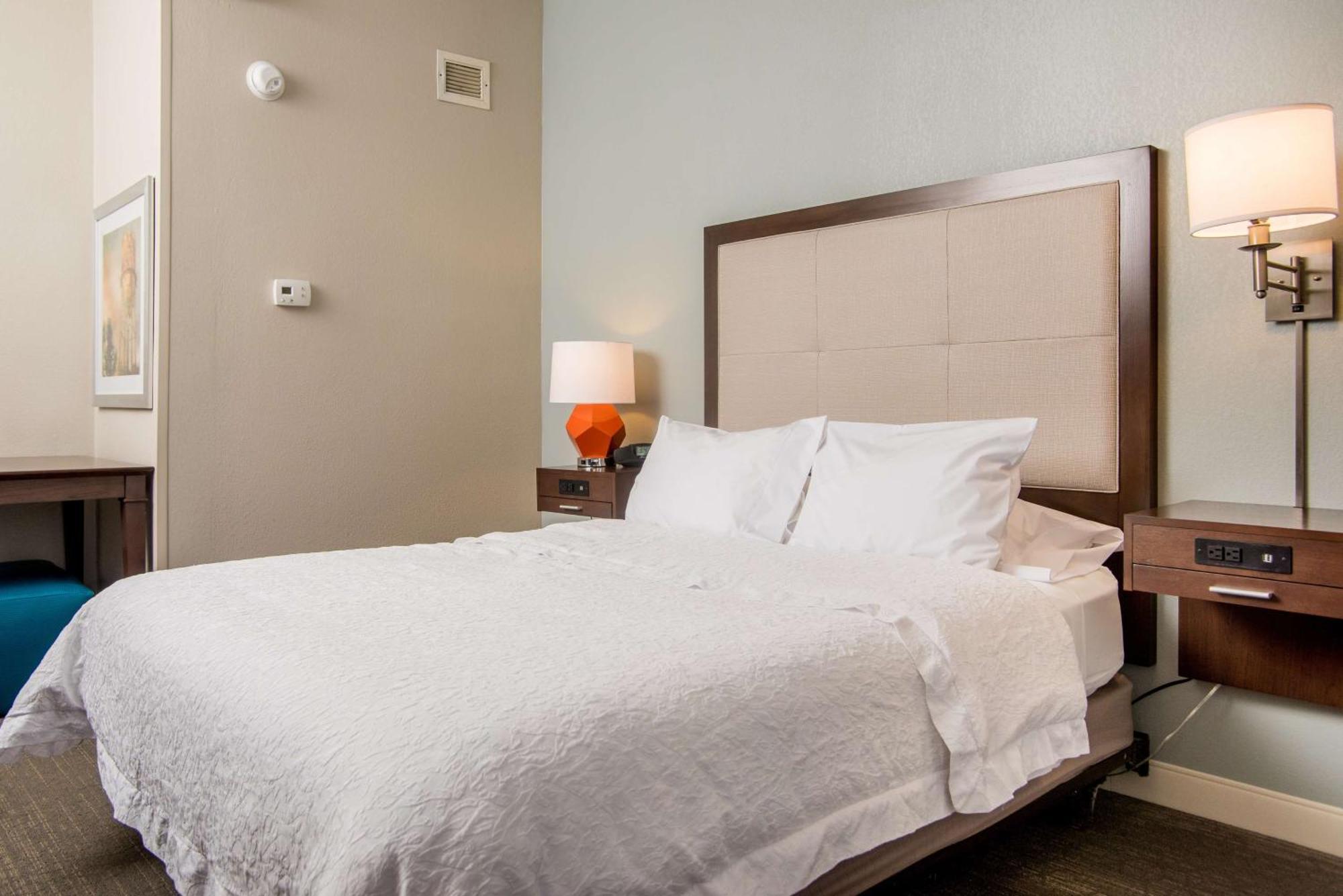 Hampton Inn Joplin Zewnętrze zdjęcie