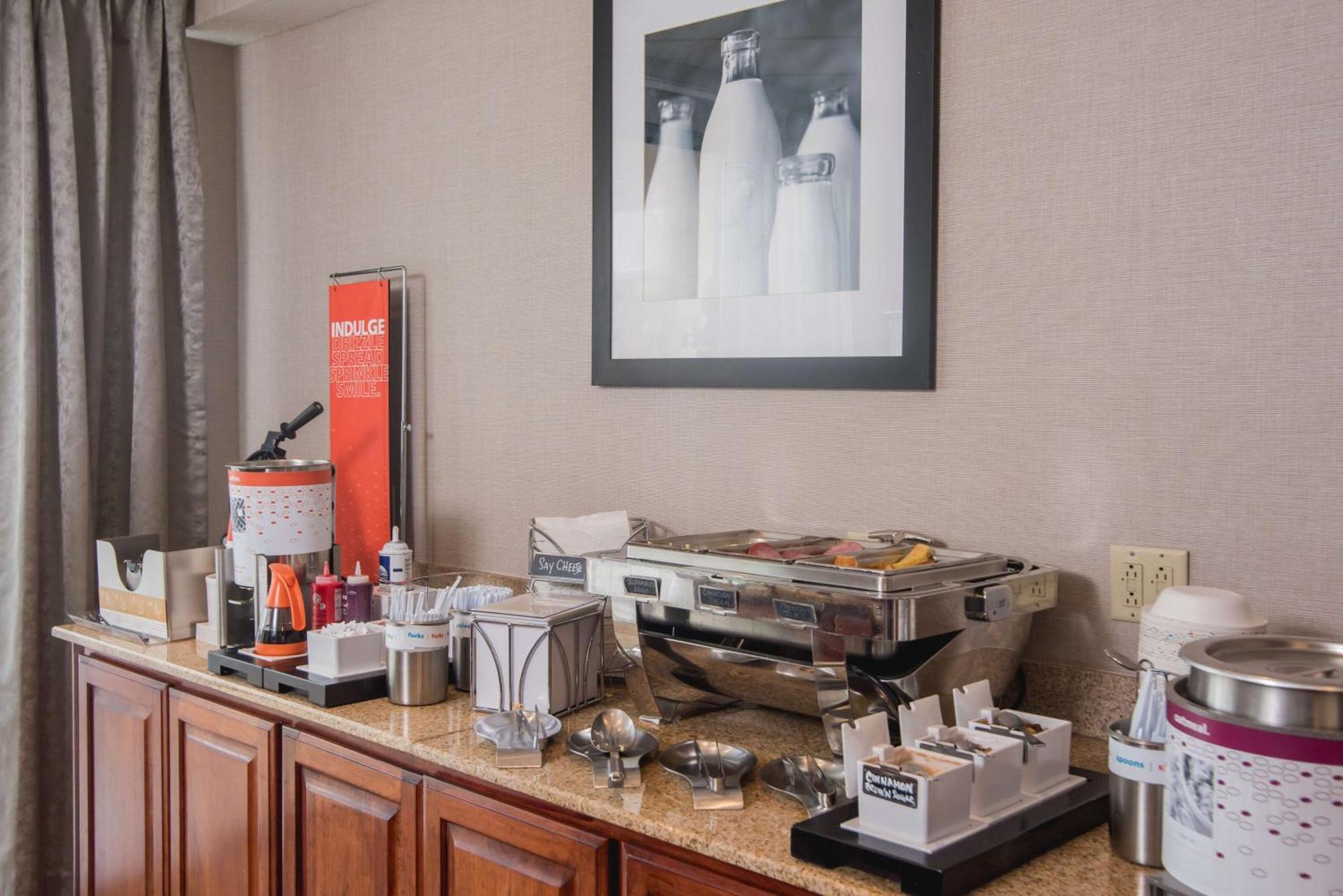 Hampton Inn Joplin Zewnętrze zdjęcie
