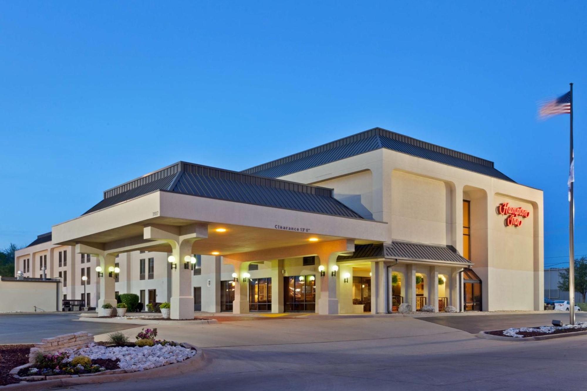 Hampton Inn Joplin Zewnętrze zdjęcie